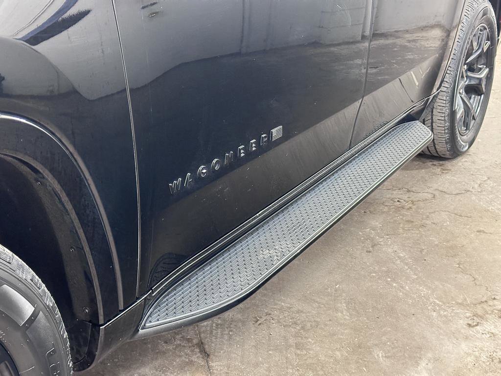 Certified 2024 Jeep Wagoneer Series II w/ Convenience Group I image 24