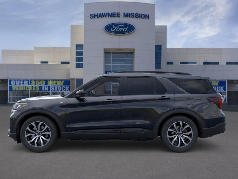 New 2026 Ford Explorer ST-Line AWD/4WD image 3