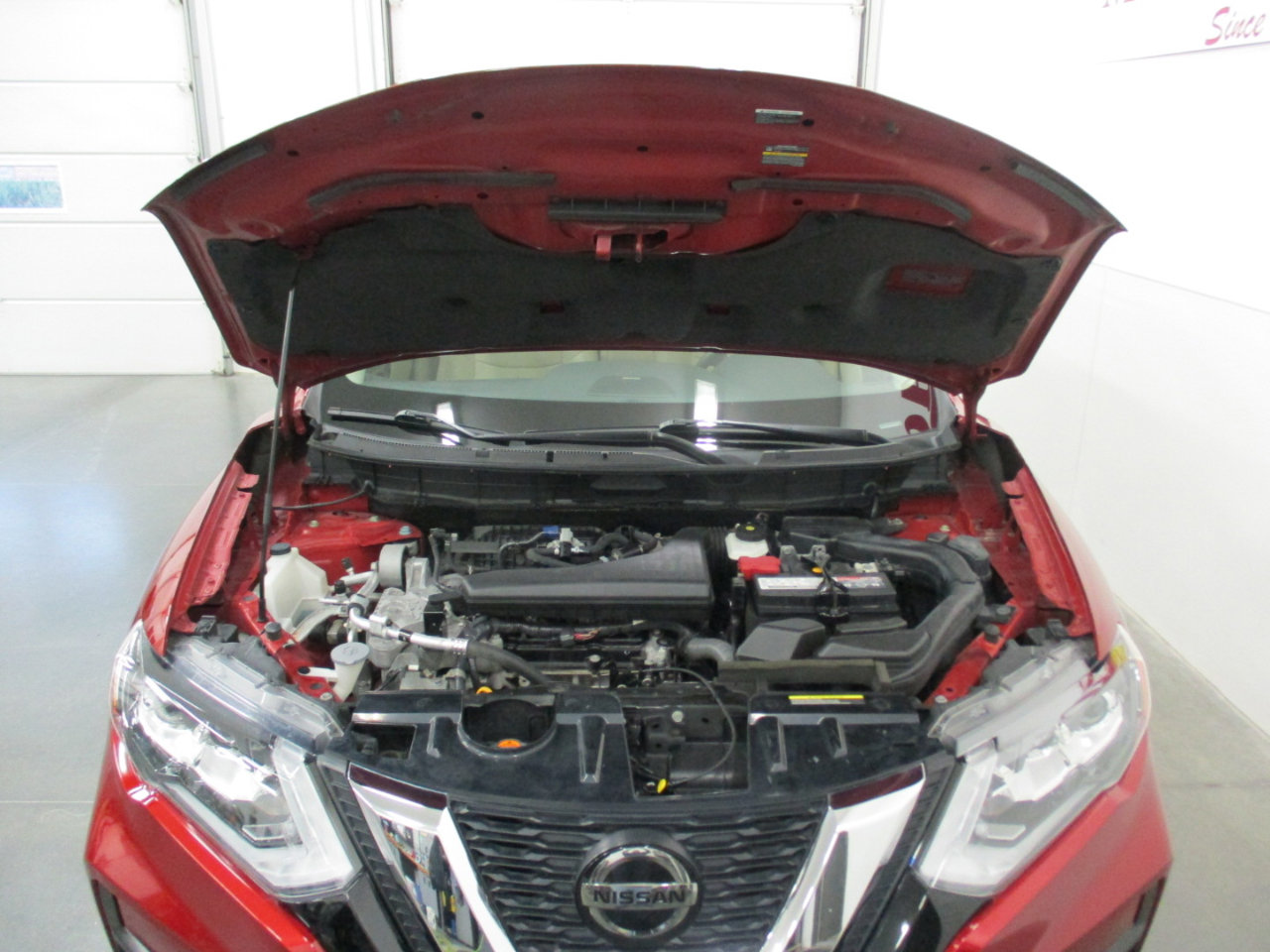 Used 2020 Nissan Rogue SL w/ Premium Package image 33