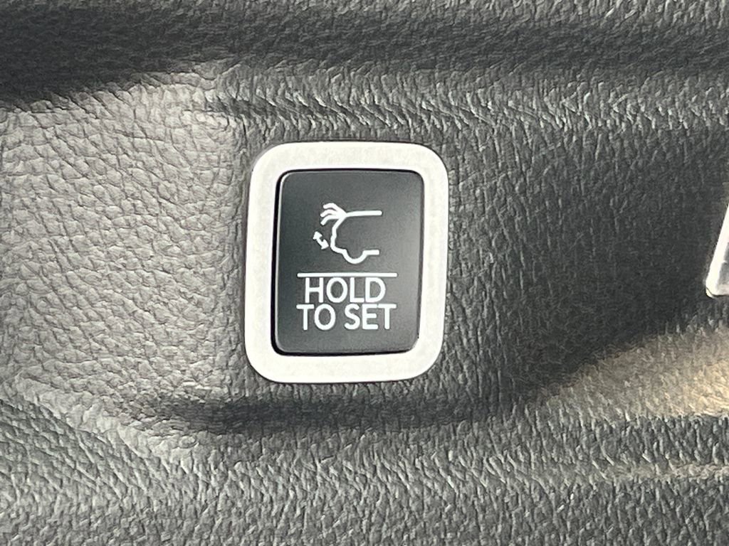 New 2026 Jeep Grand Cherokee L Limited w/ Limited Altitude Package image 28