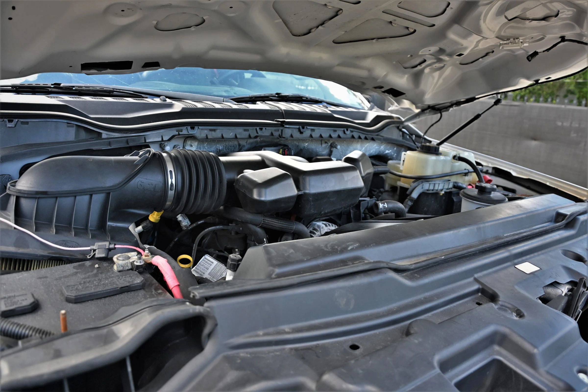 Used 2019 Ford F350 XL w/ Camper Package image 16