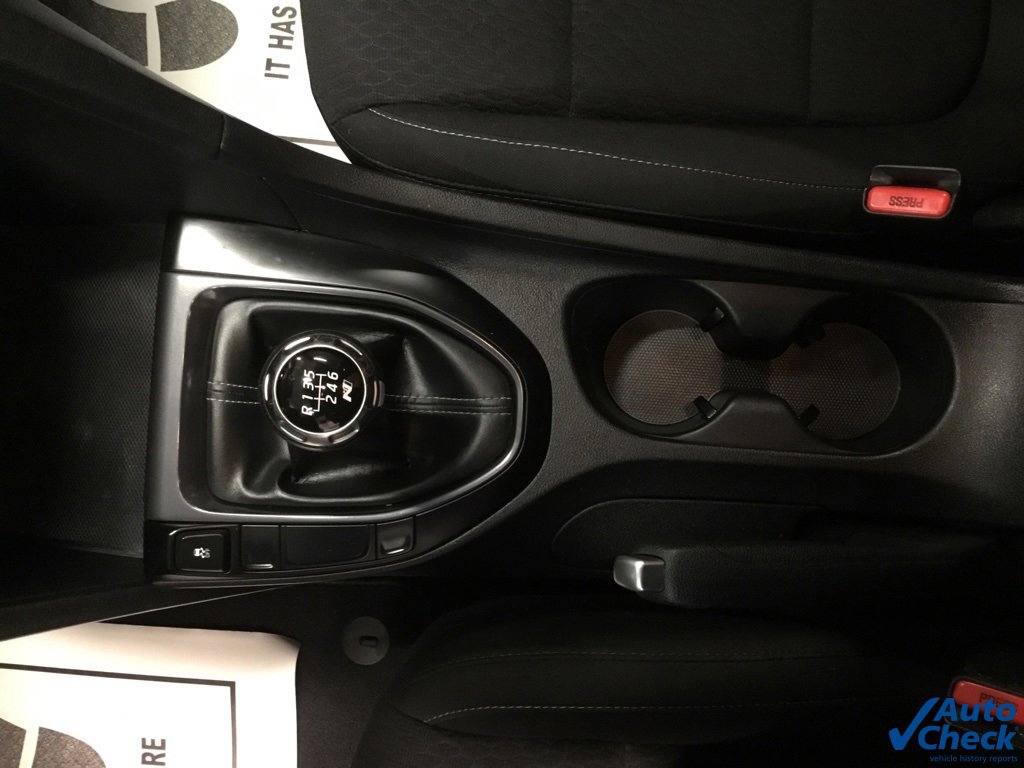 Used 2019 Hyundai Veloster N N w/ Performance Package image 39