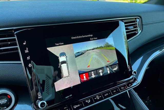 New 2024 Jeep Wagoneer L 4WD w/ Convenience Group I image 21