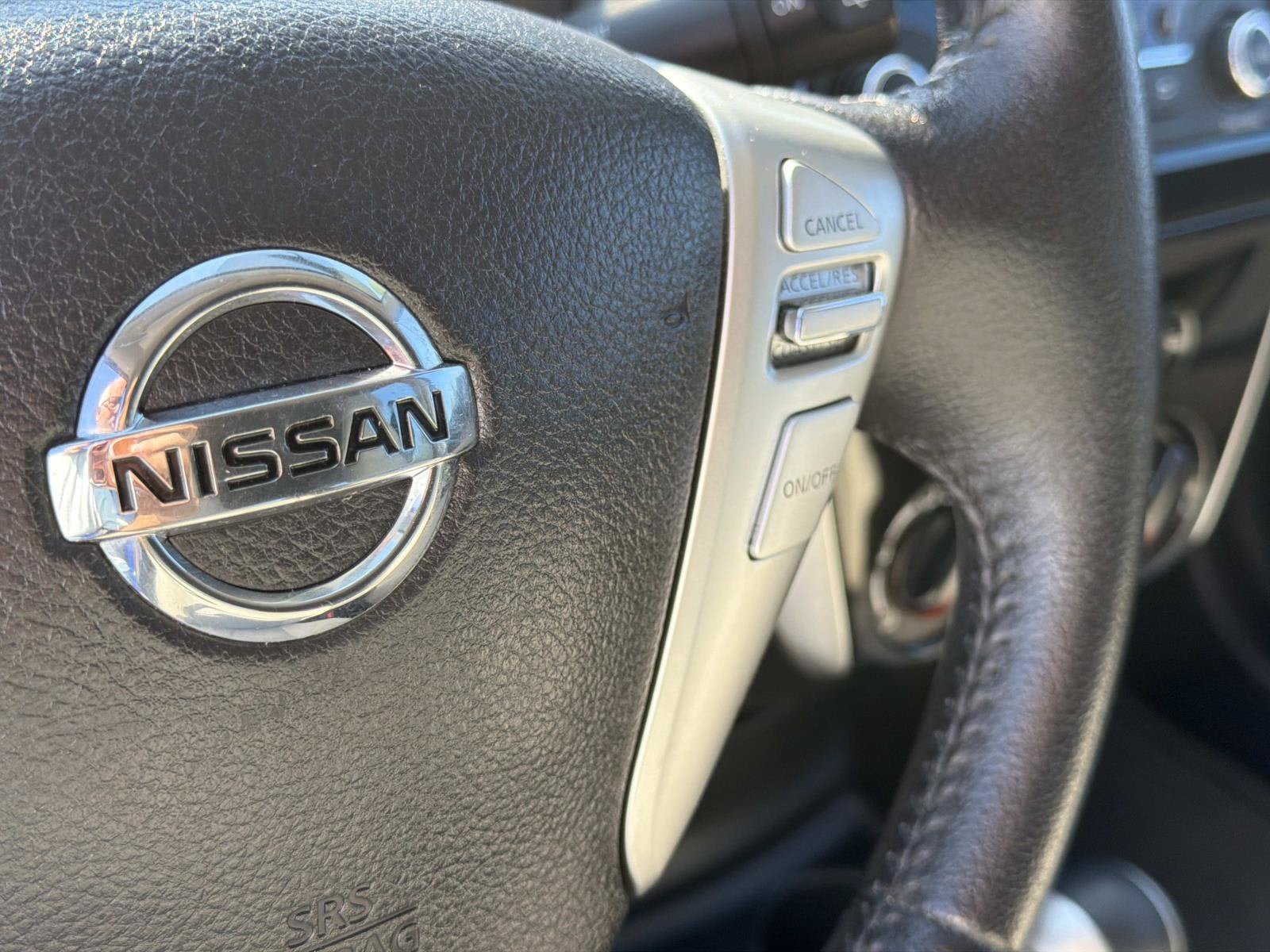Used 2015 Nissan Versa Note SV FWD image 13