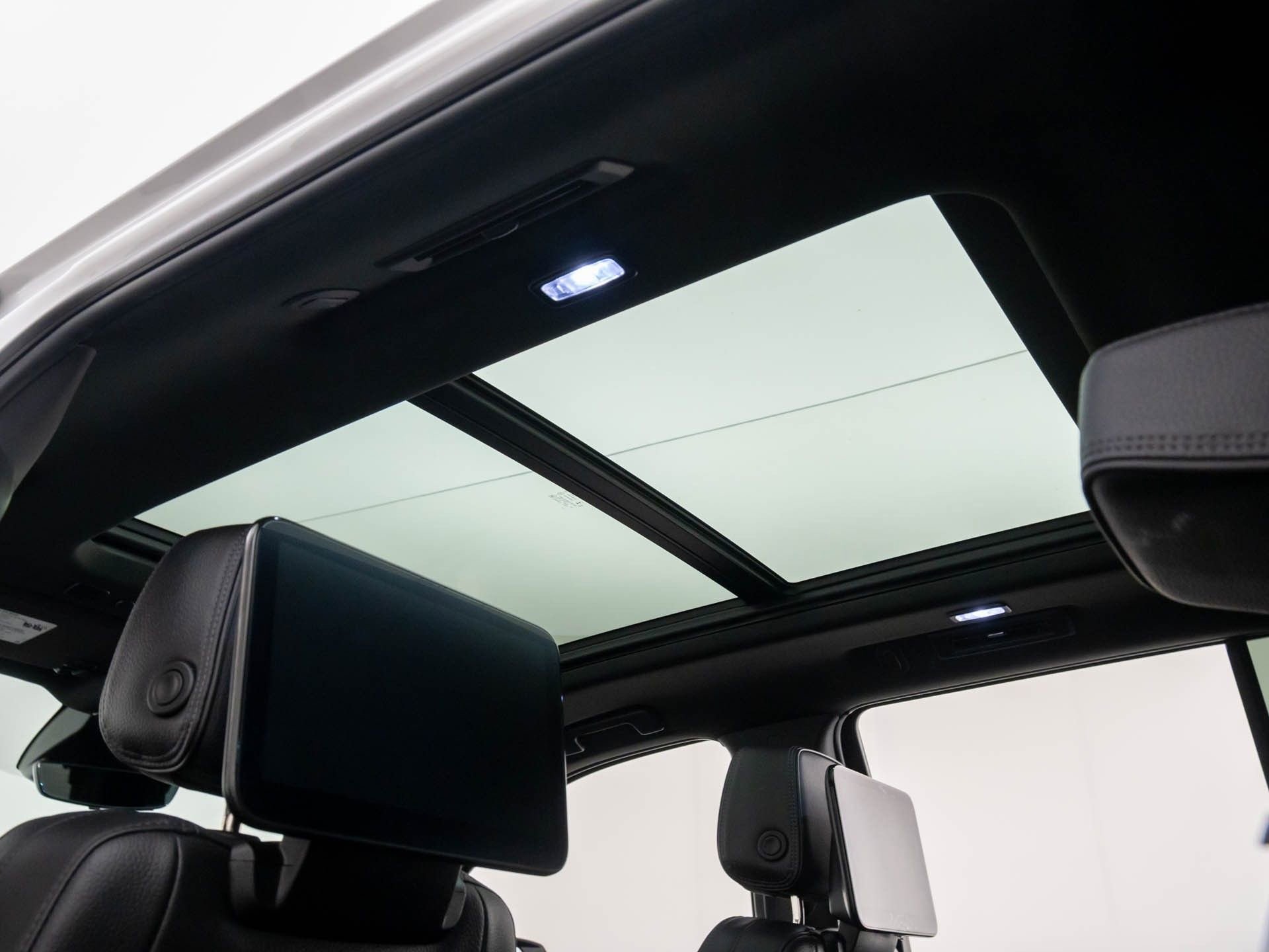 Used 2023 GMC Yukon Denali w/ Denali Reserve Package image 19