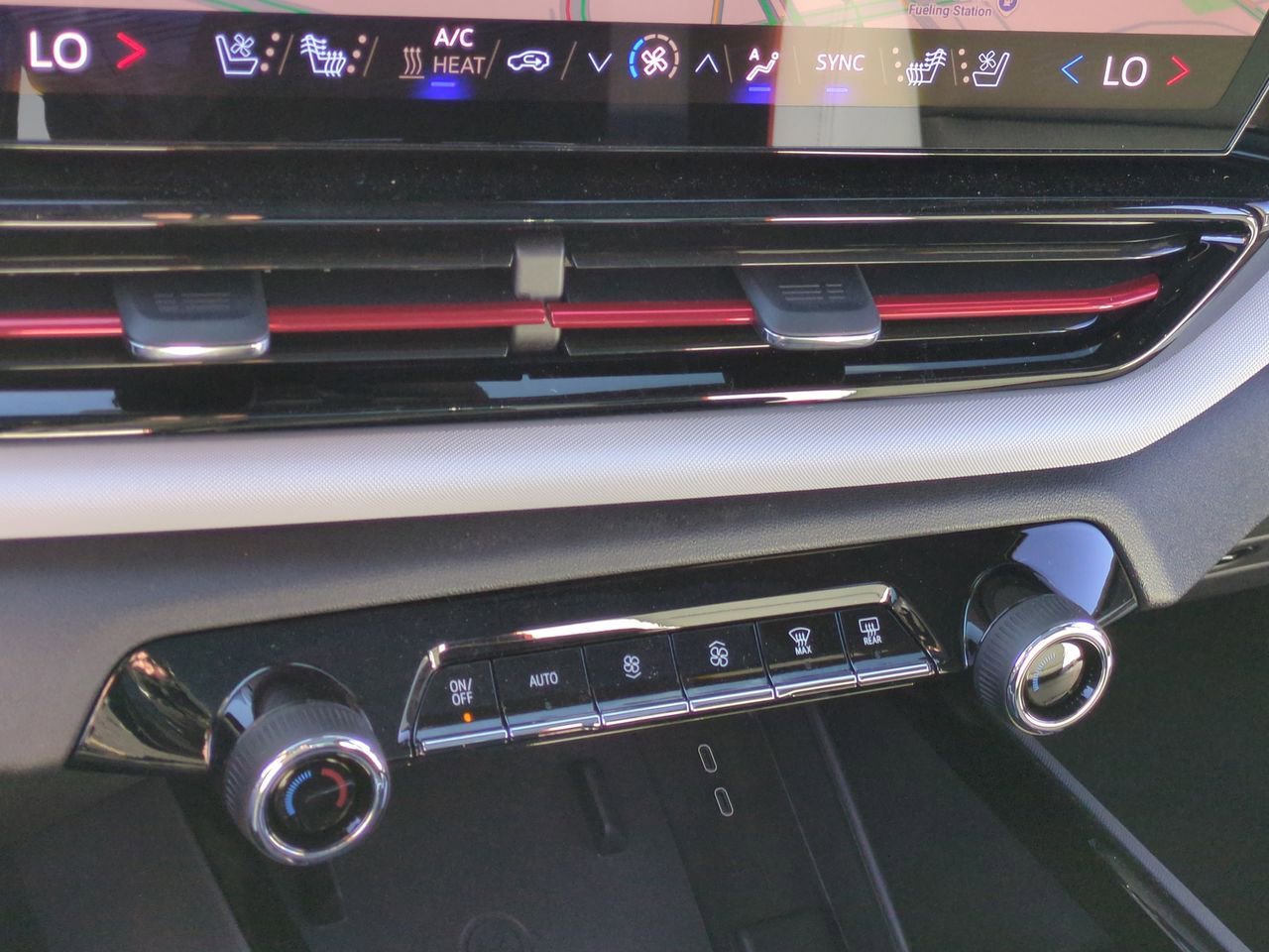 New 2025 Chevrolet Silverado EV RST image 17