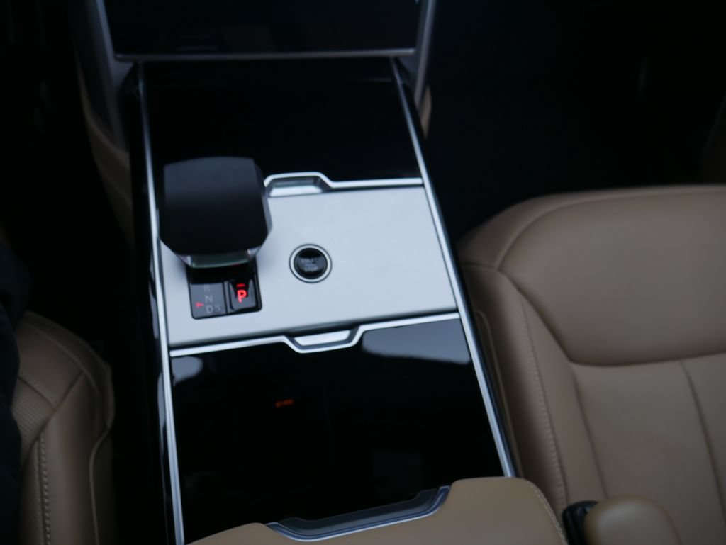 Used 2025 Land Rover Range Rover Autobiography AWD/4WD image 37