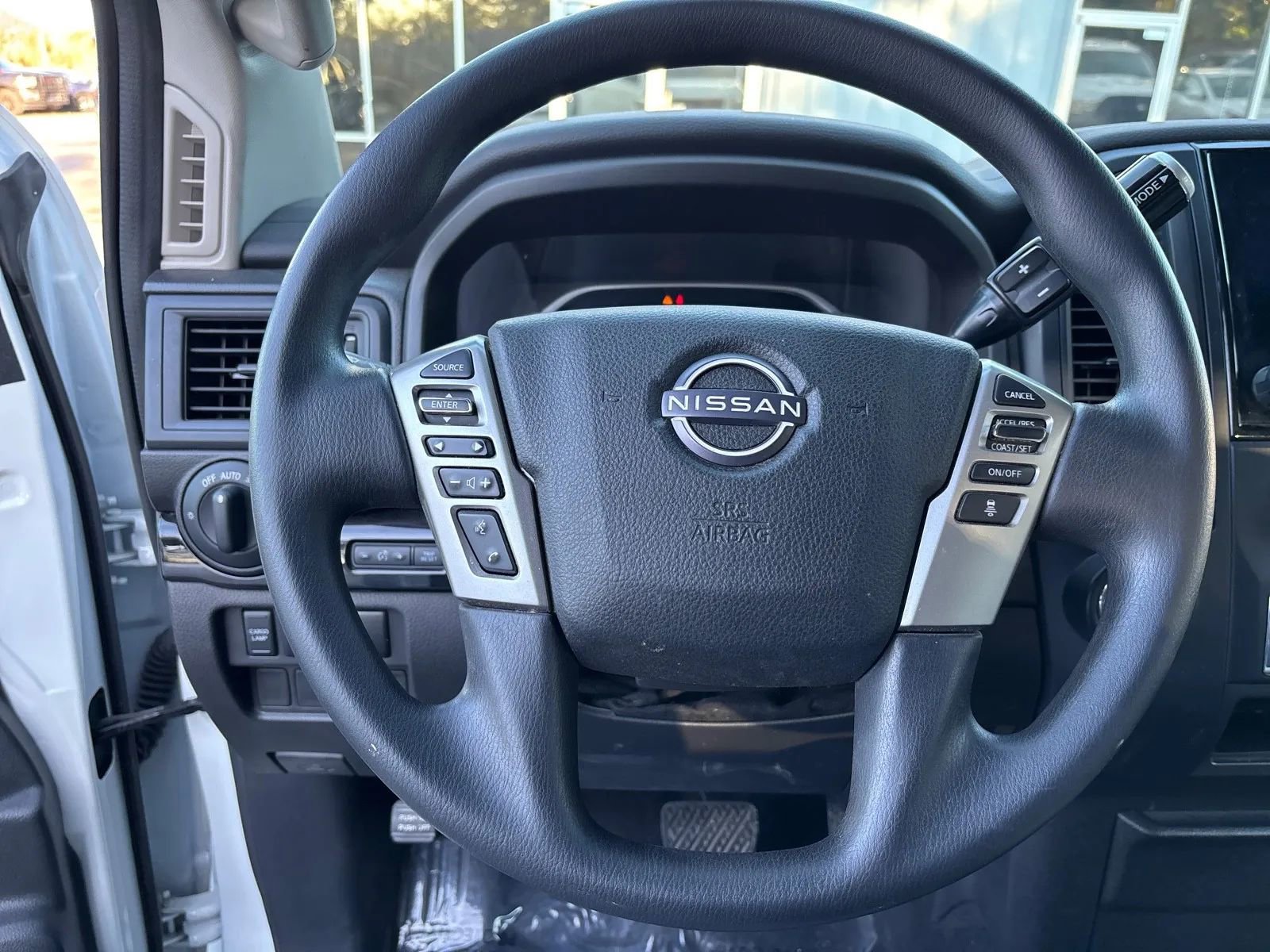 Used 2024 Nissan Titan SV w/ Accessory Utility Package image 14