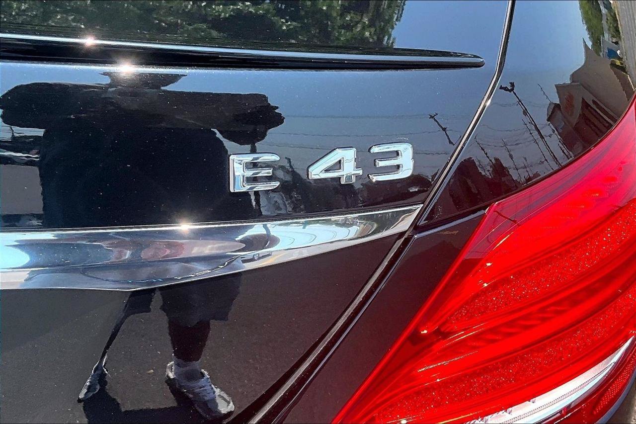 Used 2018 Mercedes-Benz E 43 AMG 4MATIC Sedan image 24