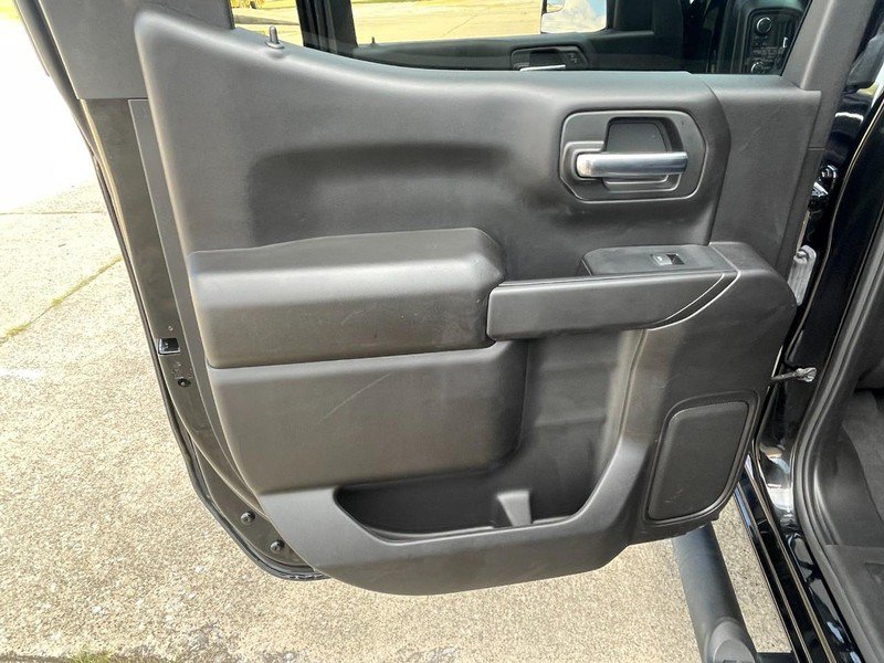 Used 2024 Chevrolet Silverado 1500 Custom w/ Turbomax Blackout Package AWD/4WD image 21
