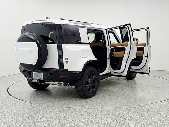 New 2026 Land Rover Defender 110 X-Dynamic SE AWD/4WD image 11