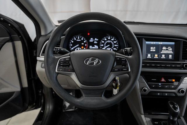 Used 2017 Hyundai Elantra SE image 20