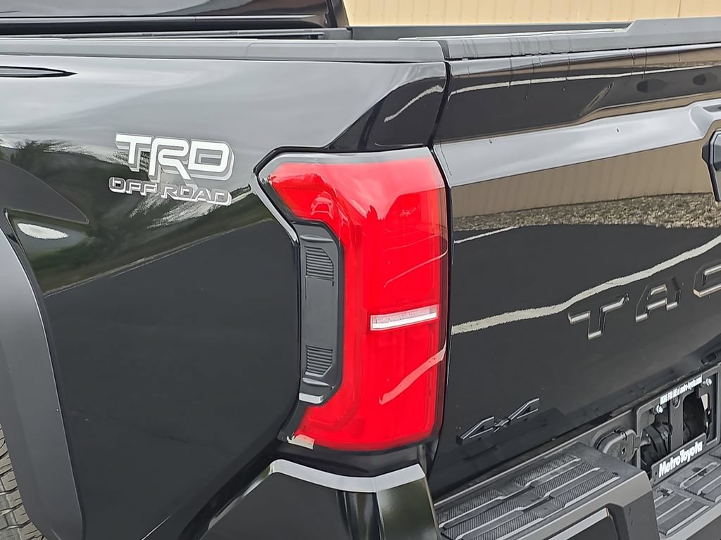 Used 2026 Toyota Tacoma TRD Off-Road AWD/4WD image 34