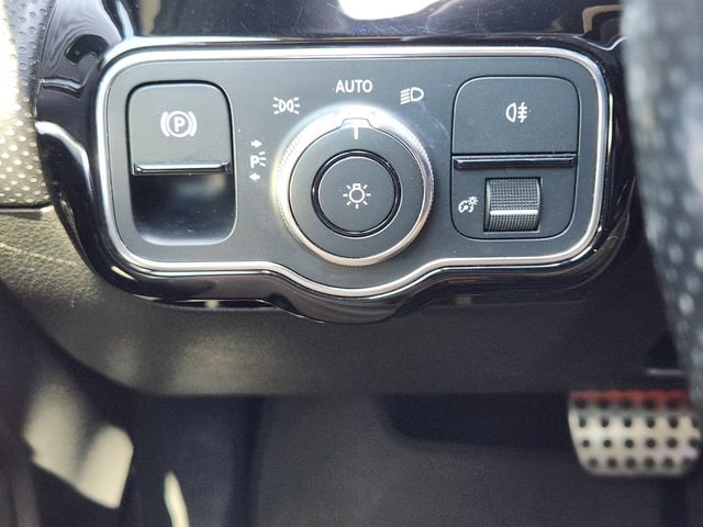 Used 2021 Mercedes-Benz A 220 image 24