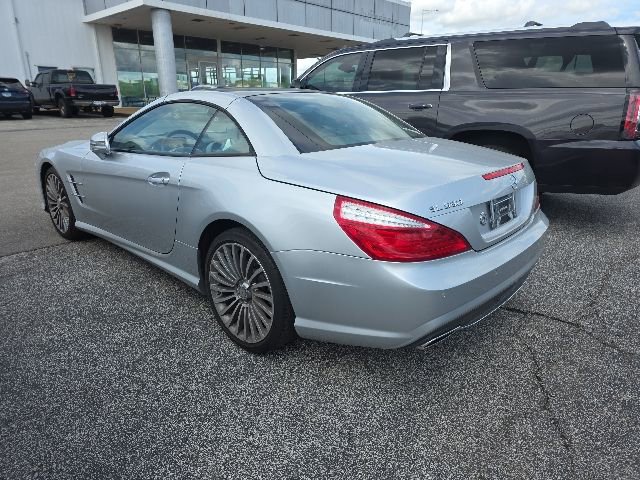 Used 2016 Mercedes-Benz SL 550 image 2