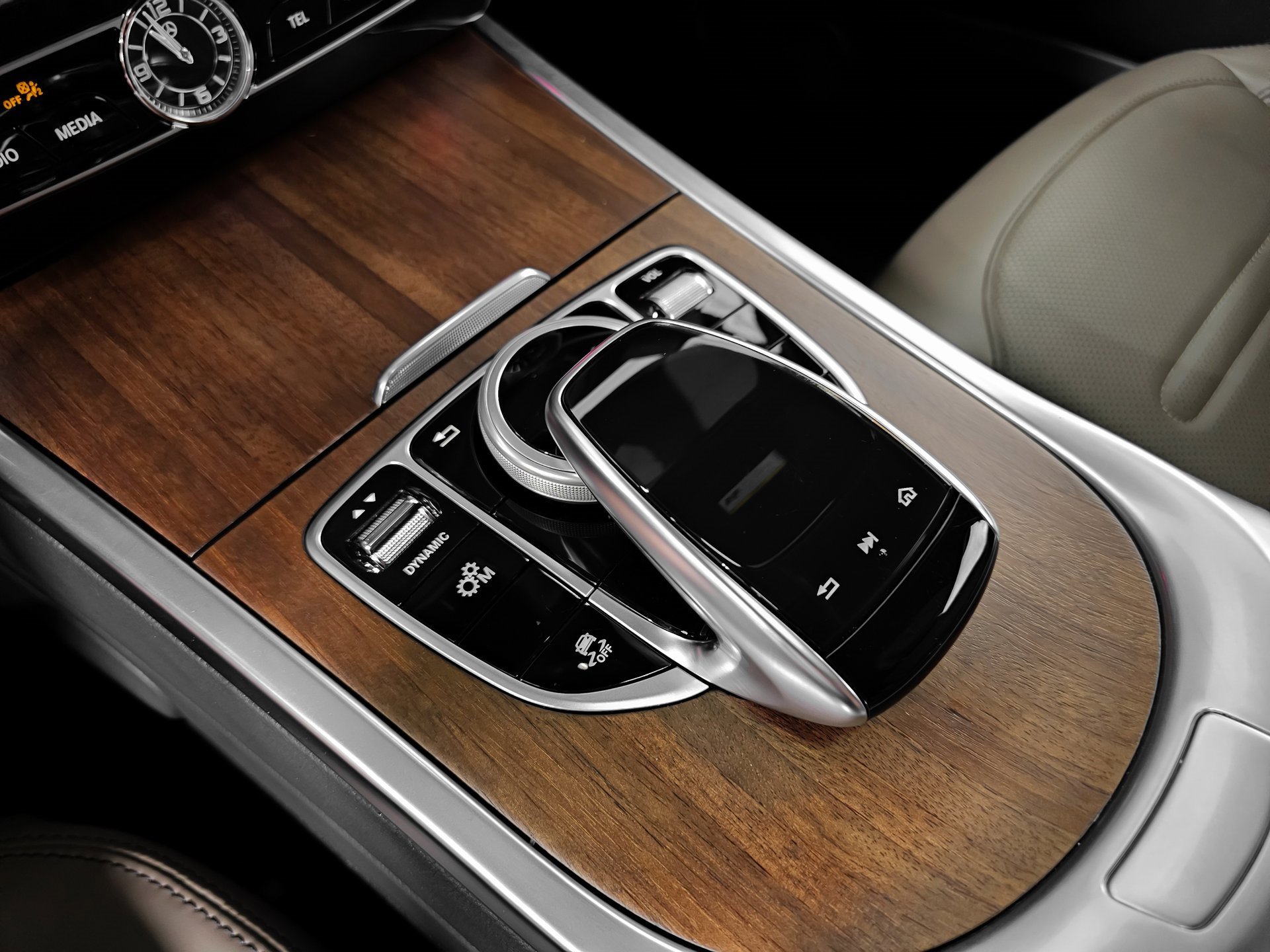 Used 2023 Mercedes-Benz G 550 image 28