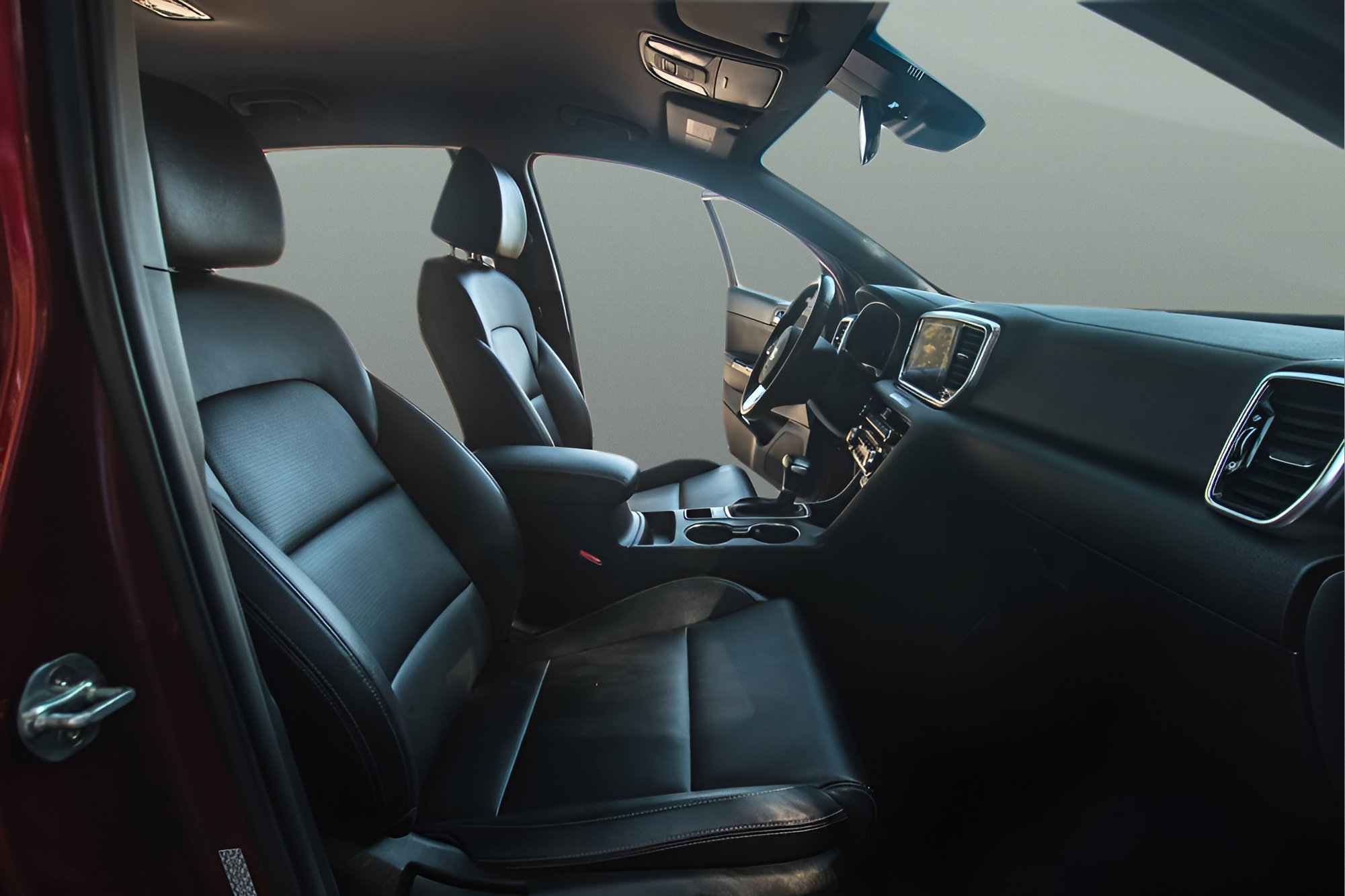 Used 2021 Kia Sportage EX image 12