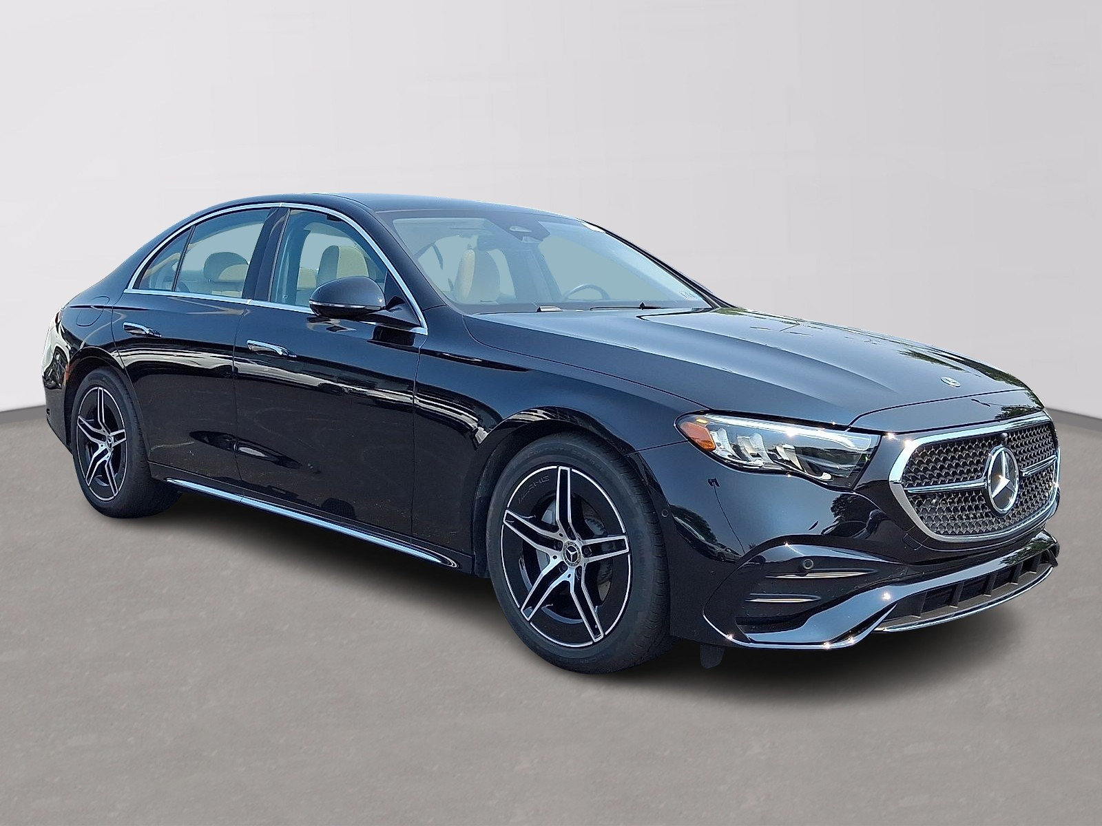 Certified 2026 Mercedes-Benz E 350 4MATIC Sedan image 3