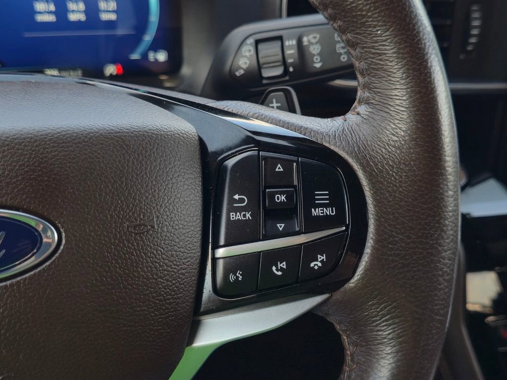 Used 2021 Ford Explorer King Ranch w/ Premium Technology Package RWD image 18