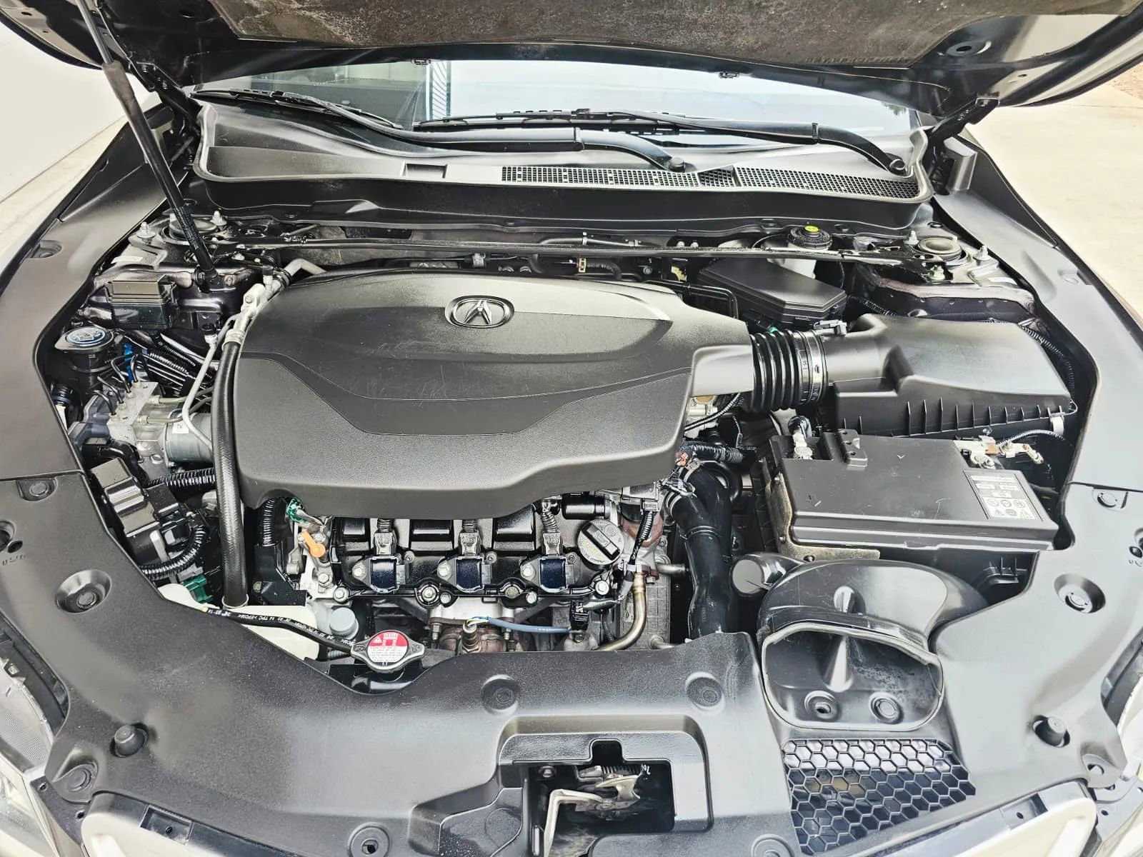 Used 2015 Acura TLX V6 image 17