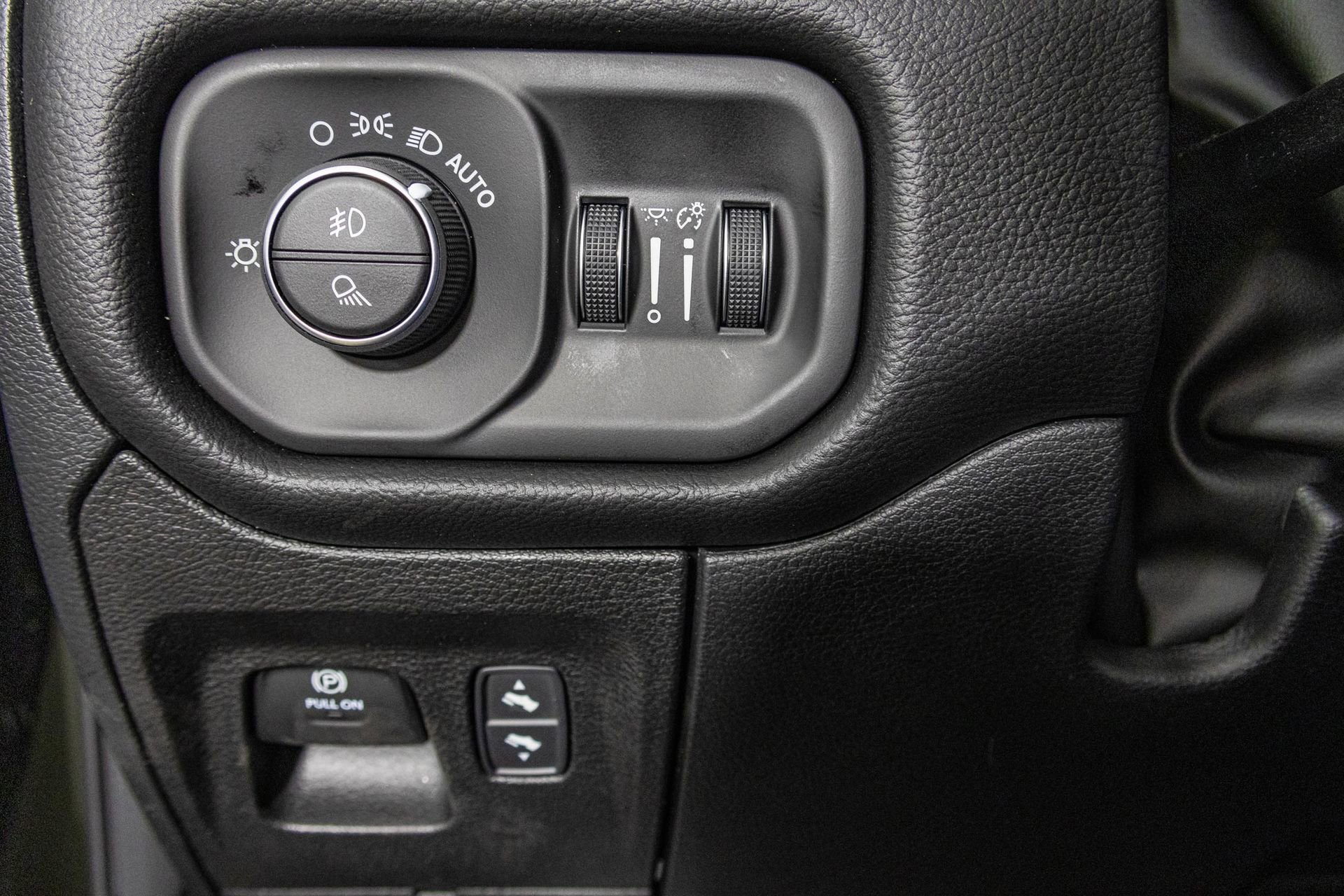 New 2026 RAM 1500 Laramie w/ Night Edition AWD/4WD image 33