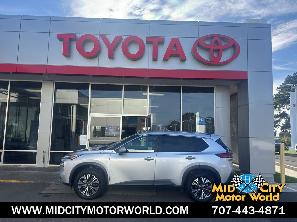 Used 2023 Nissan Rogue SV image 1