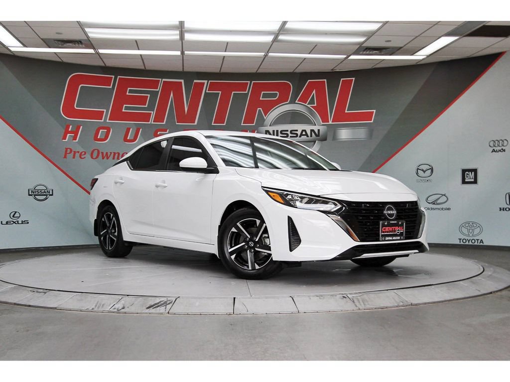 Used 2025 Nissan Sentra SV FWD image 1