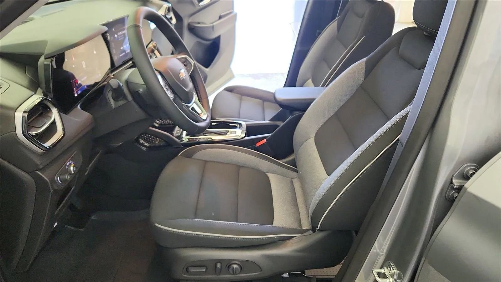 New 2026 Chevrolet TrailBlazer LT w/ Convenience Package image 23