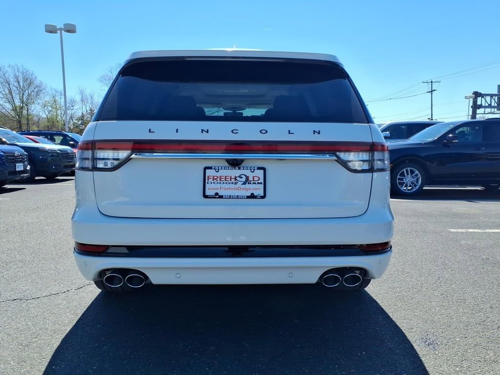 Used 2024 Lincoln Aviator Black Label w/ Jet Package image 21