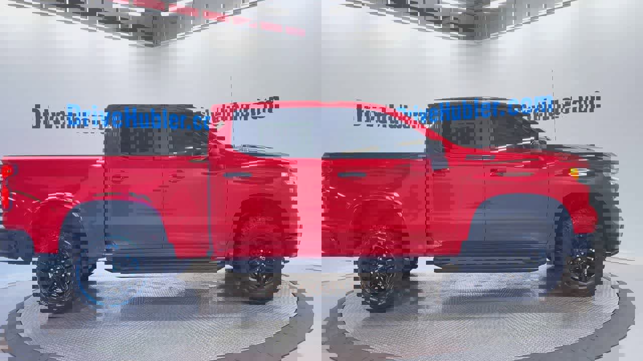 Used 2024 Chevrolet Silverado 1500 LT Trail Boss w/ Convenience Package II image 4