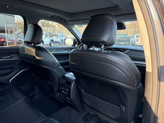 Certified 2022 Jeep Grand Cherokee Limited image 24