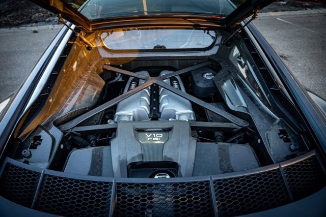 Used 2018 Audi R8 V10 plus image 29