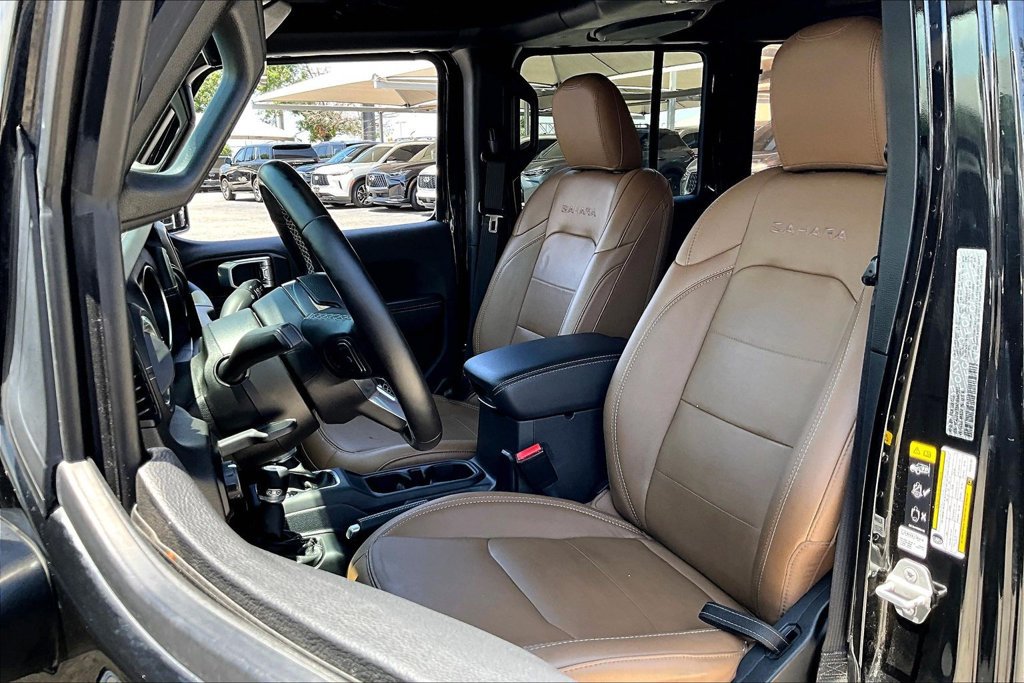 Used 2021 Jeep Wrangler Unlimited Sahara w/ Cold Weather Group AWD/4WD image 35