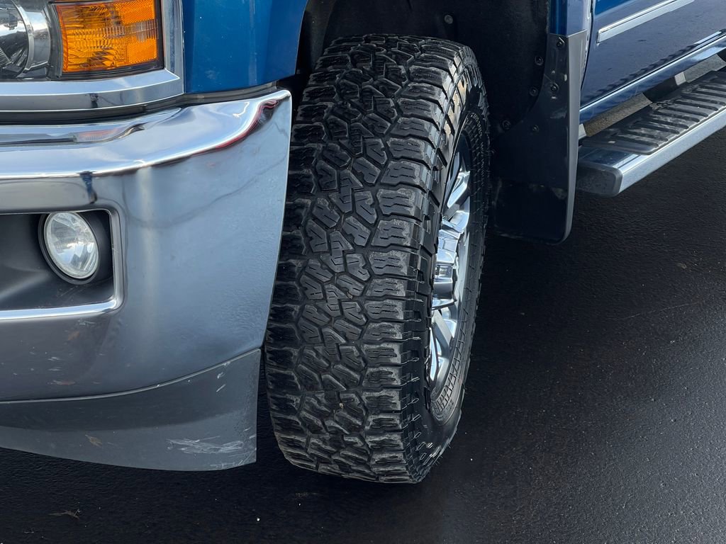 Used 2017 Chevrolet Silverado 2500 LTZ w/ LTZ Plus Package image 36