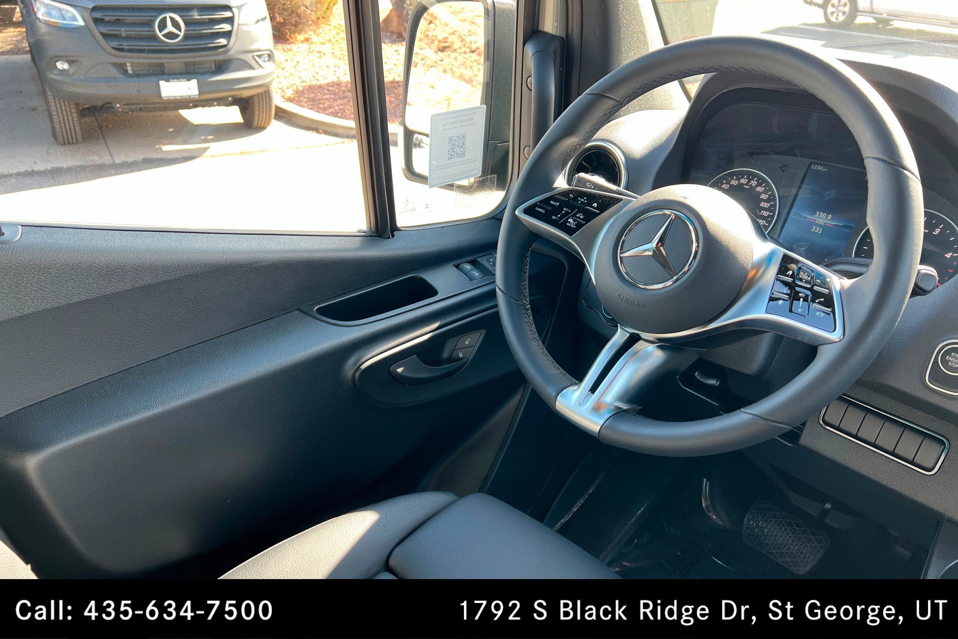 Used 2025 Mercedes-Benz Sprinter 2500 image 11