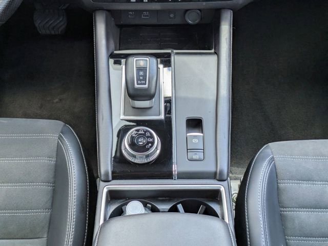 Used 2024 Mitsubishi Outlander SE FWD image 20