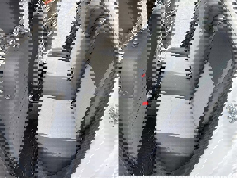 Used 2017 Ford Fiesta S image 25