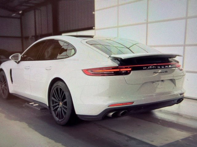 Used 2017 Porsche Panamera 4S w/ Premium Package Plus AWD/4WD image 4