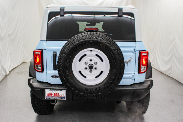 Used 2025 Ford Bronco Heritage Edition AWD/4WD image 6