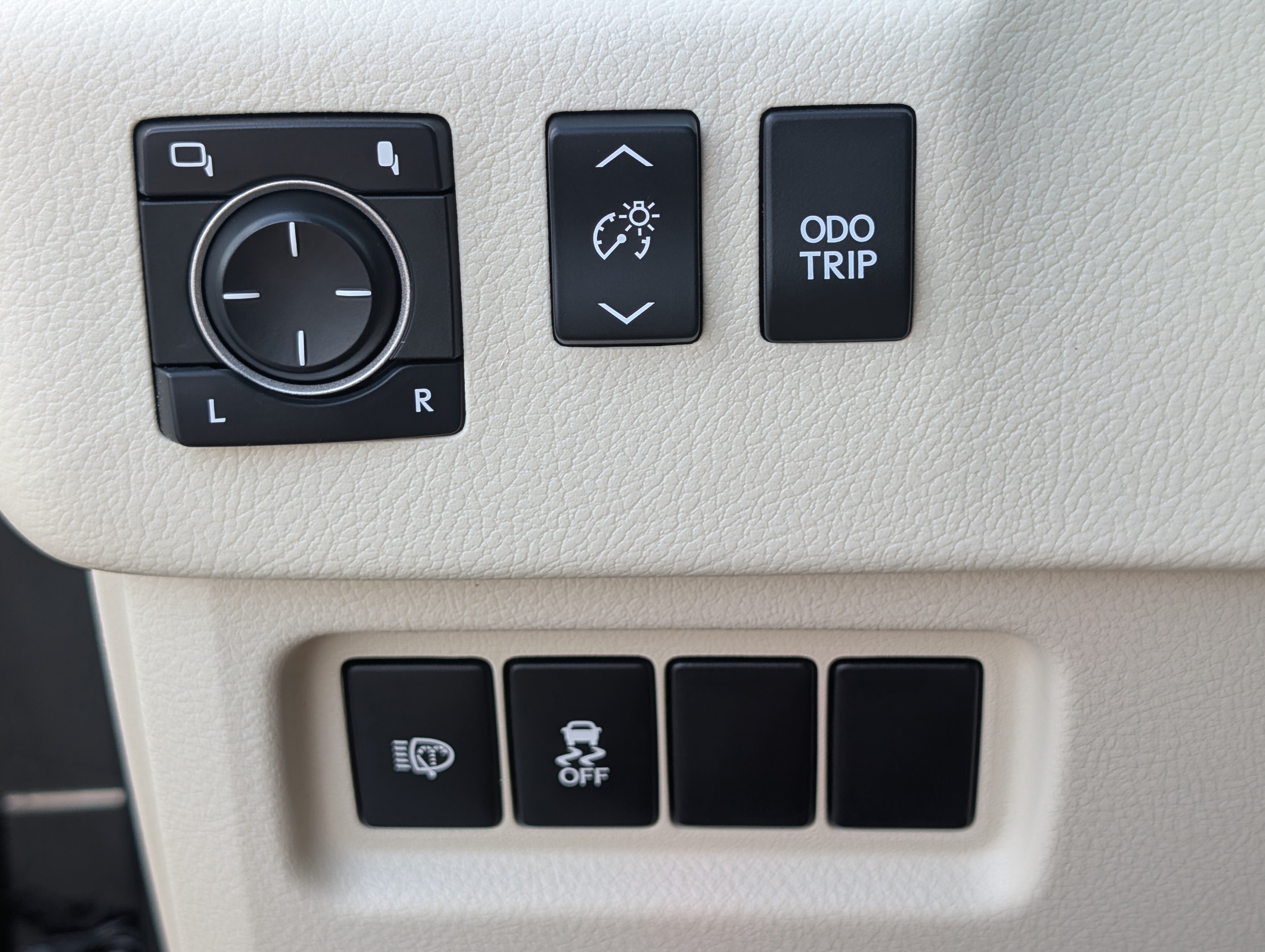 Used 2015 Lexus GX 460 w/ Premium Package AWD/4WD image 23