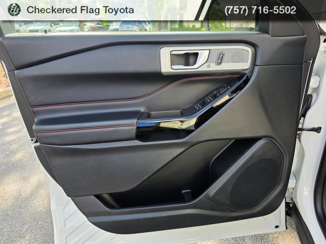 Used 2022 Ford Explorer ST-Line AWD/4WD image 15