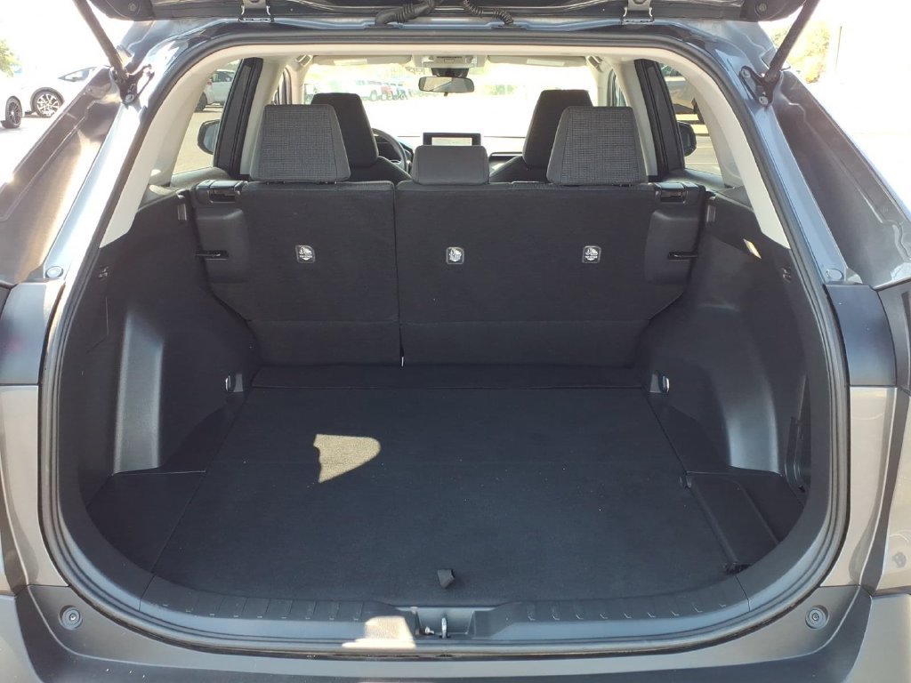Certified 2024 Toyota RAV4 LE FWD image 24