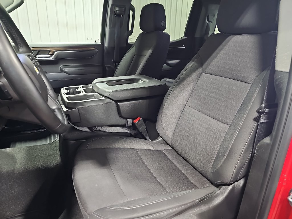 Used 2024 Chevrolet Silverado 1500 LT AWD/4WD image 14