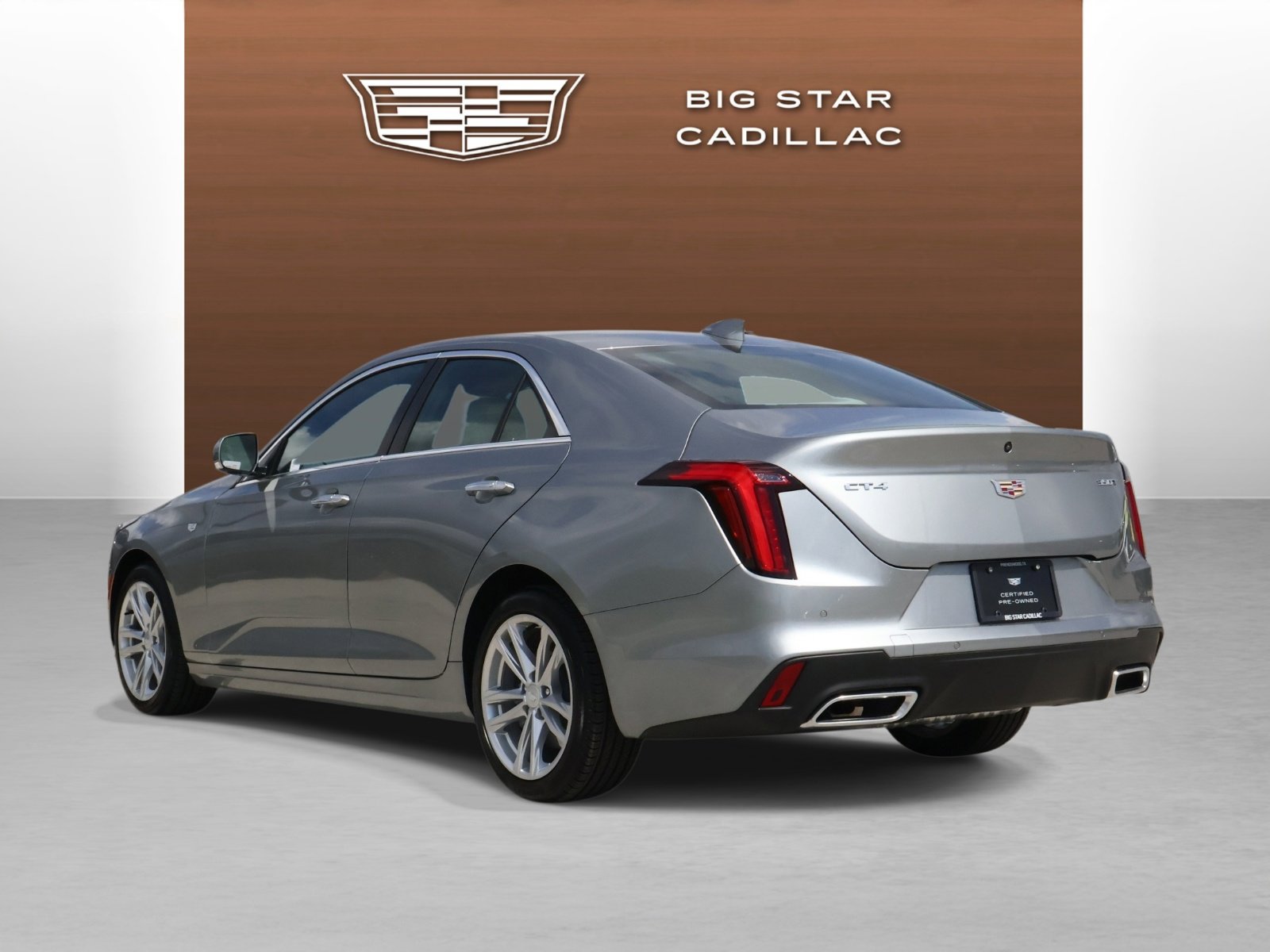 Used 2026 Cadillac CT4 Luxury image 3
