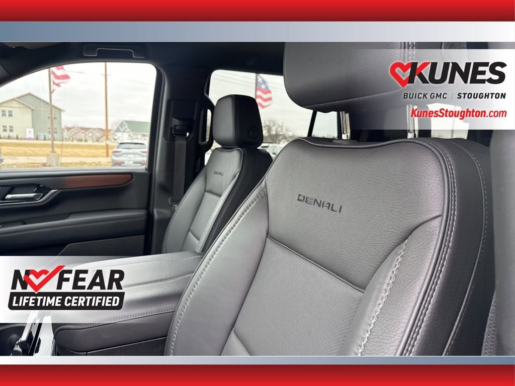 Used 2025 GMC Yukon Denali image 25