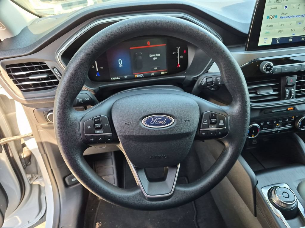 Used 2025 Ford Escape Active AWD/4WD image 22