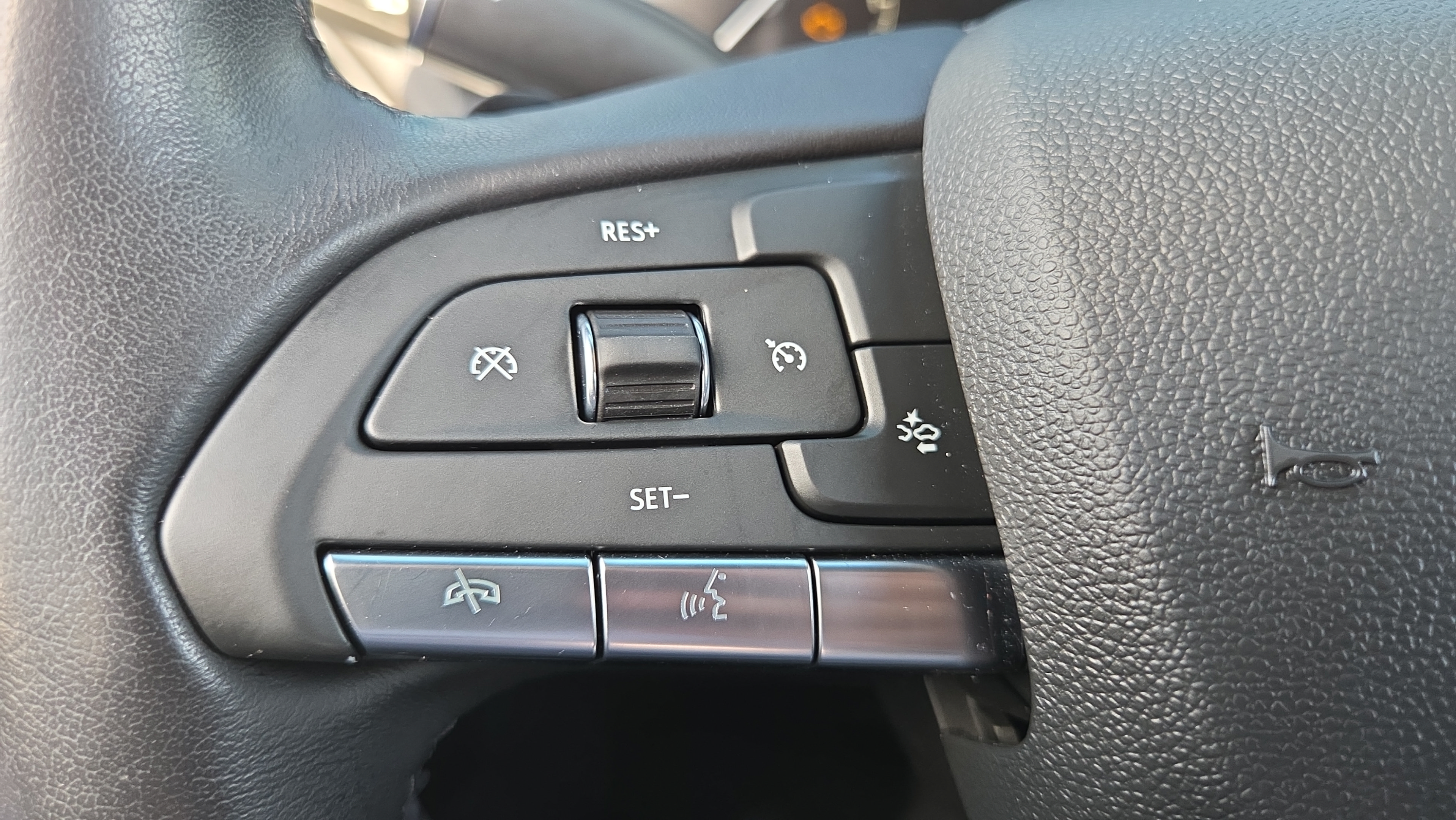 Used 2023 Cadillac CT4 Luxury RWD image 20