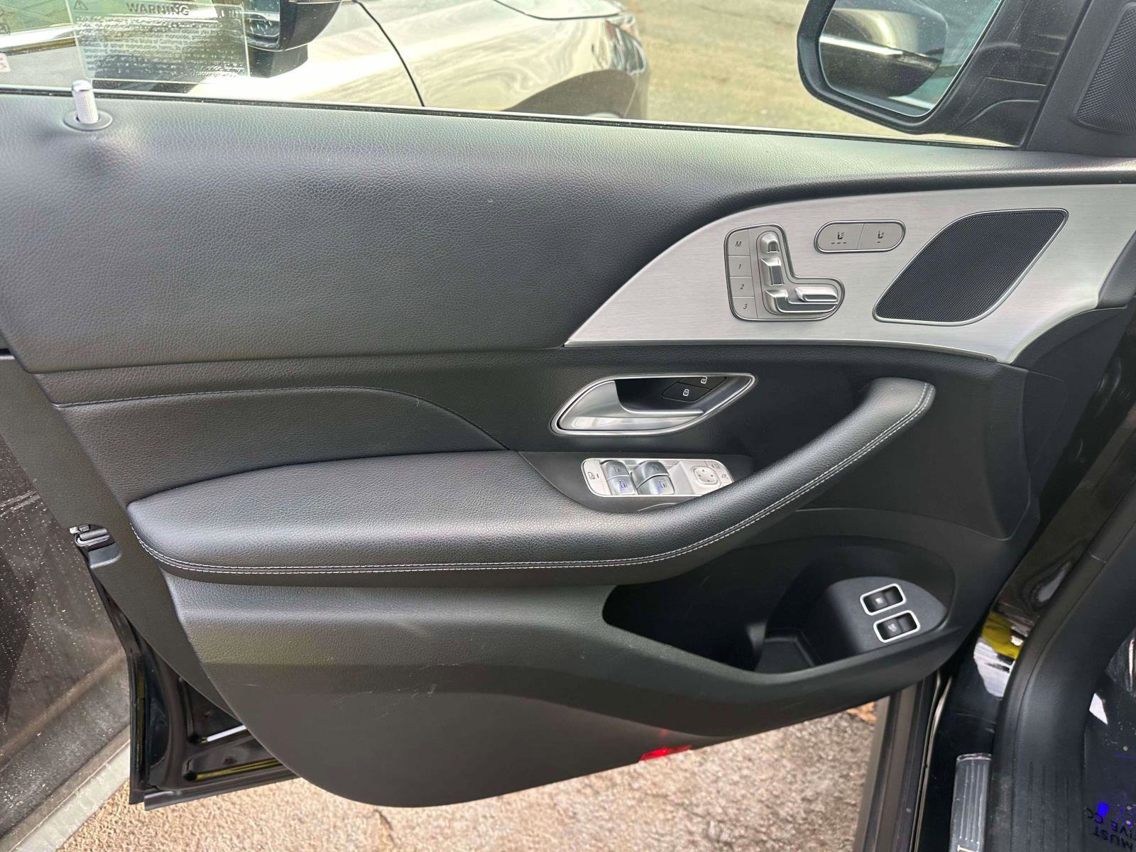 Used 2024 Mercedes-Benz GLE 450e GLE 450e Plug-In Hybrid 4MATIC image 15