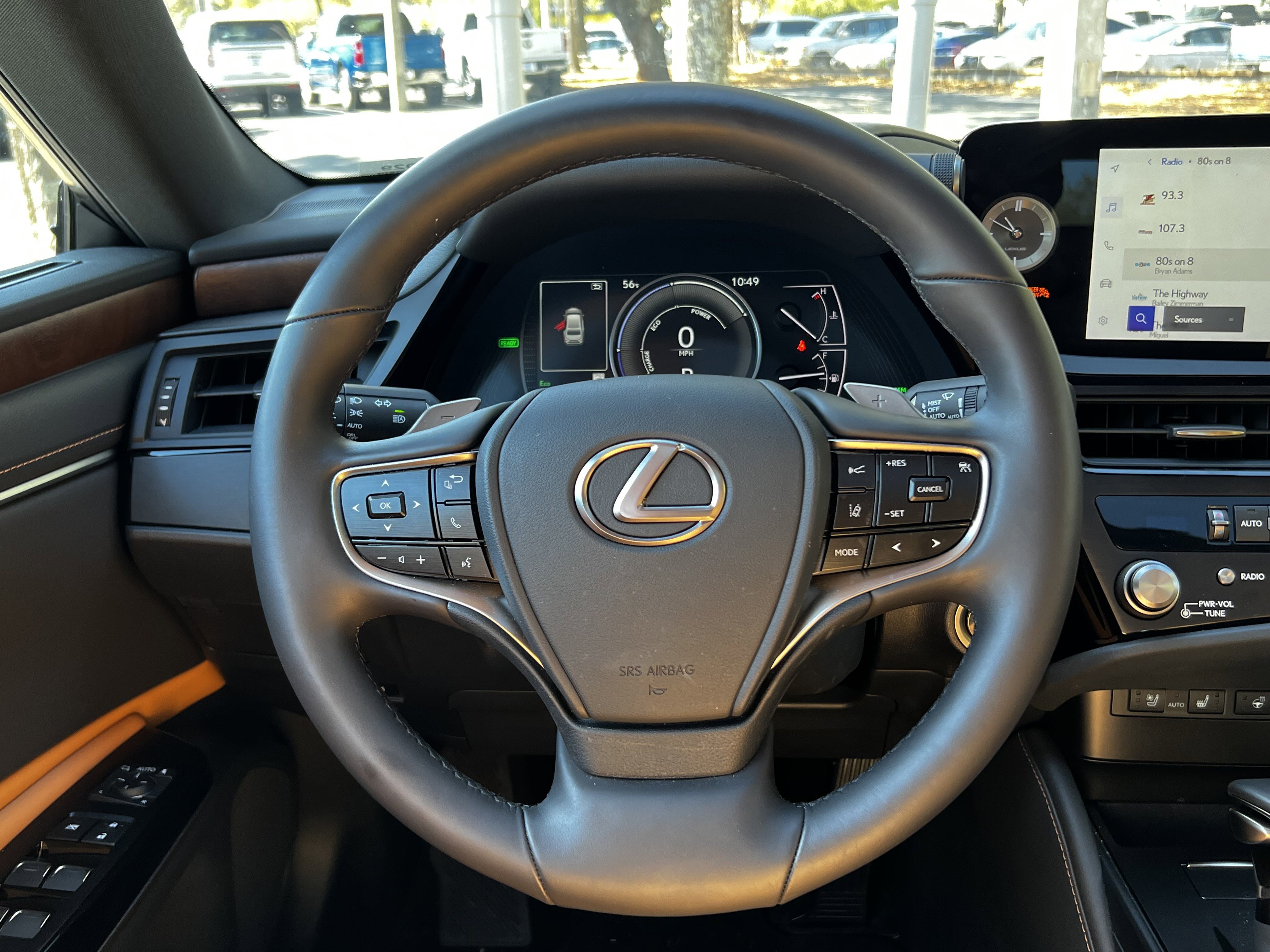 Certified 2025 Lexus ES 300h w/ Premium Package image 33