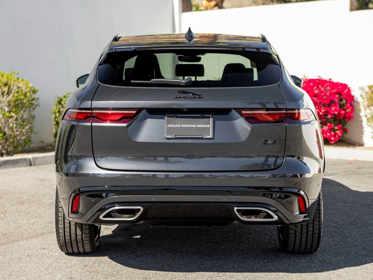 New 2026 Jaguar F-PACE R-Dynamic S image 8